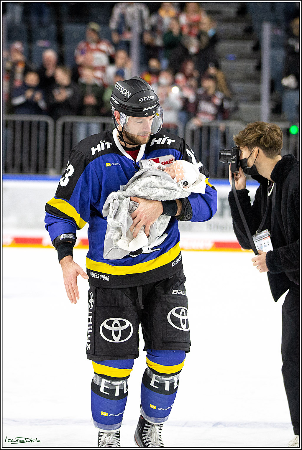 PENNY DEL; Koelner Haie- Fishtown Pinguins Bremerhaven; Koeln, 23.11.2021